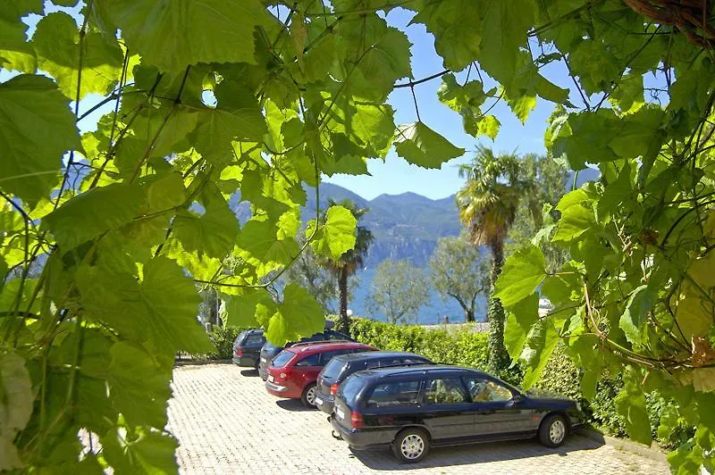 Residence Rosemary Brenzone Aparthotel Brenzone sul Garda