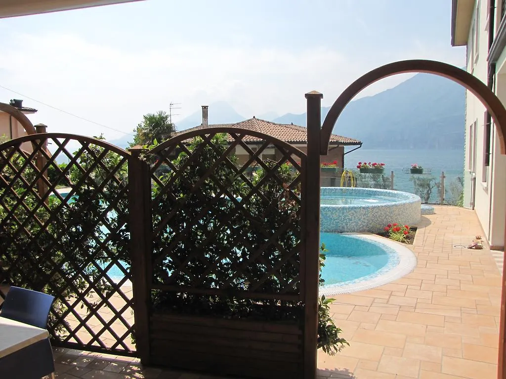 Residence Rosemary Brenzone Aparthotel